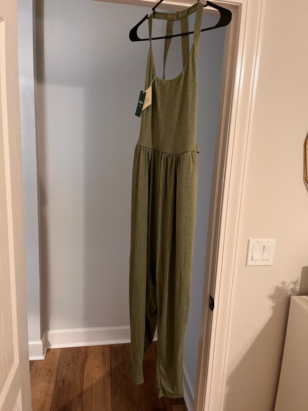 Olive Green Sleeveless Jumpsuit